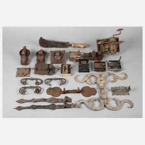 Konvolute Beschläge und Schlösser