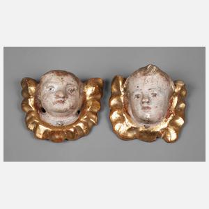 Zwei Puttenköpfe