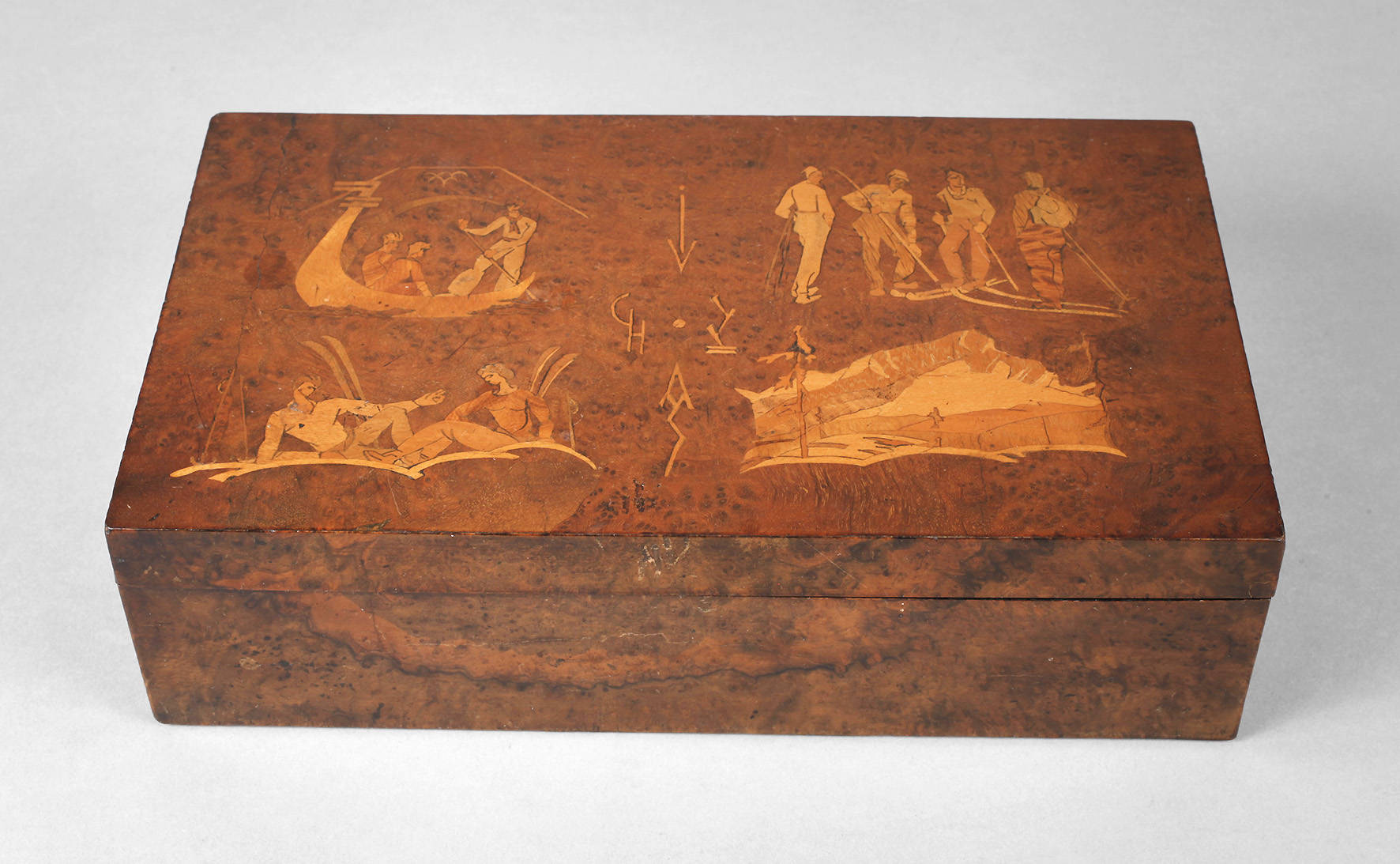 Intarsierte Schatulle