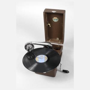 Kleines Koffergrammophon Russland