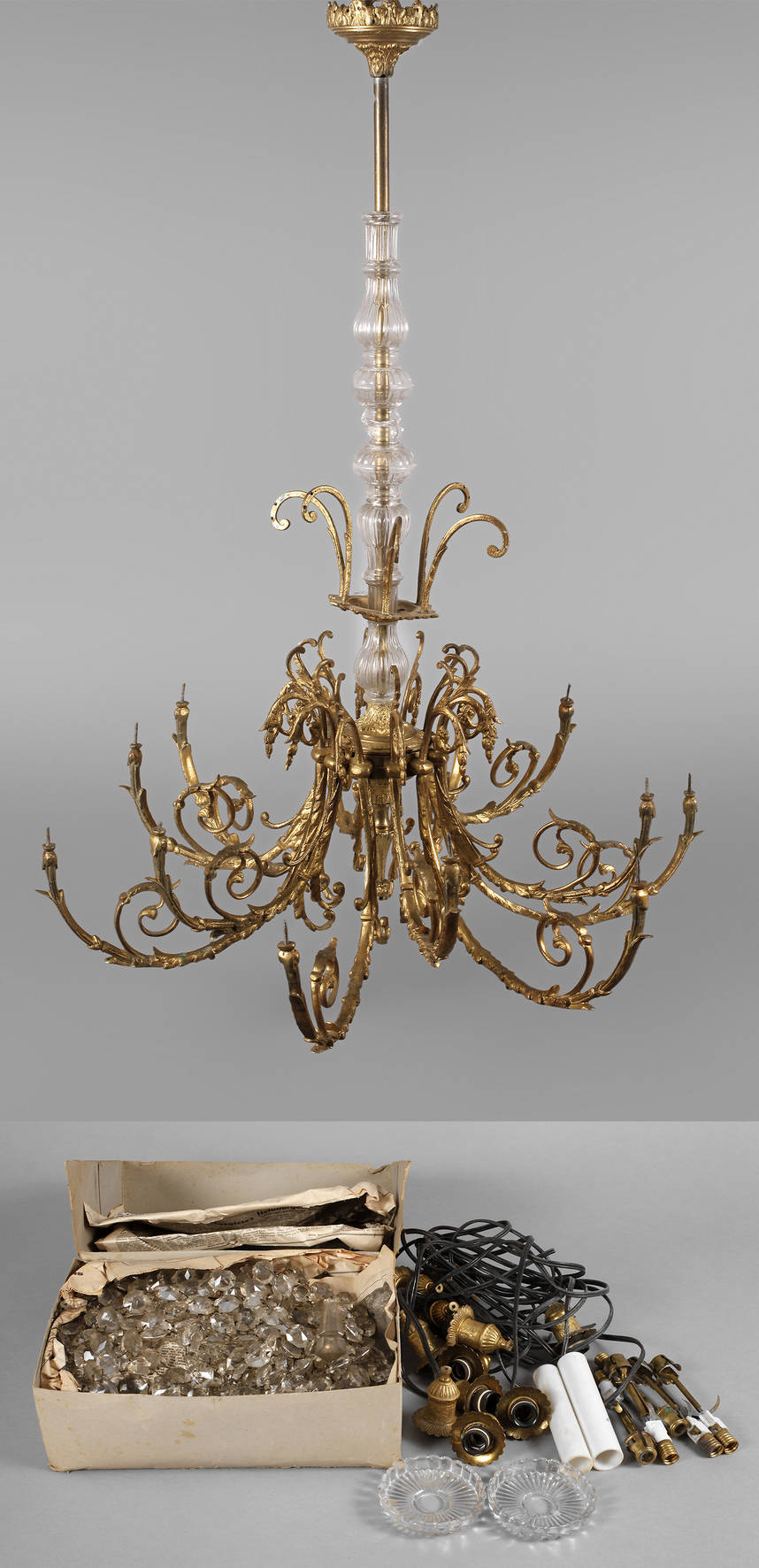 Großer Deckenlüster