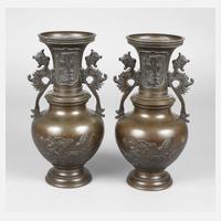 Paar Bronzevasen111