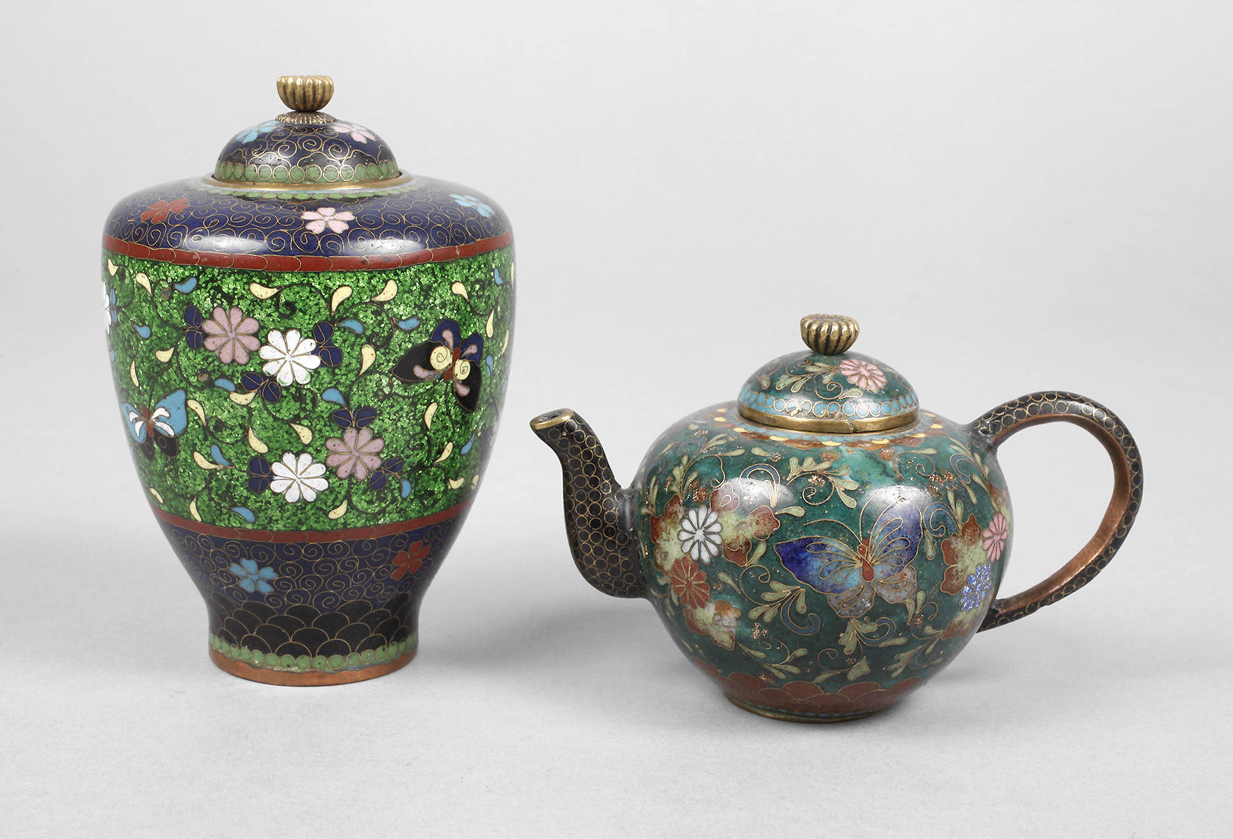 Zwei Teile Cloisonné