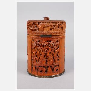 Geschnitzte Deckeldose