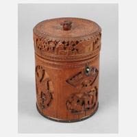 Geschnitzte Deckeldose111