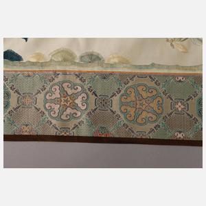 Große Seidenstickerei