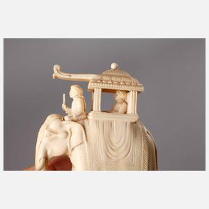 Figürliche Elfenbeinschnitzerei