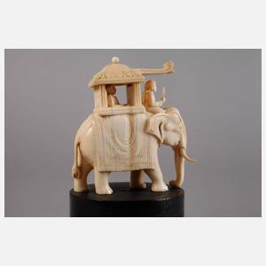 Figürliche Elfenbeinschnitzerei