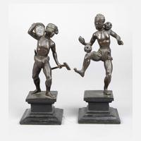 Paar figürliche Bronzen111