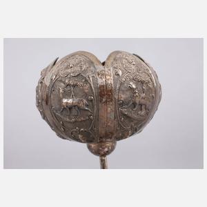 Zwei persische Jagdpokale