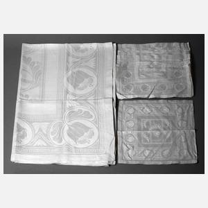 Tafelgarnitur mit Tulpendekor