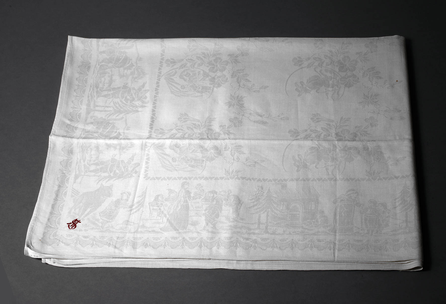 Tafeltuch mit Märchenmotiv