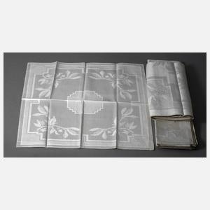 Tafelgarnitur mit Kirschzweigdekor