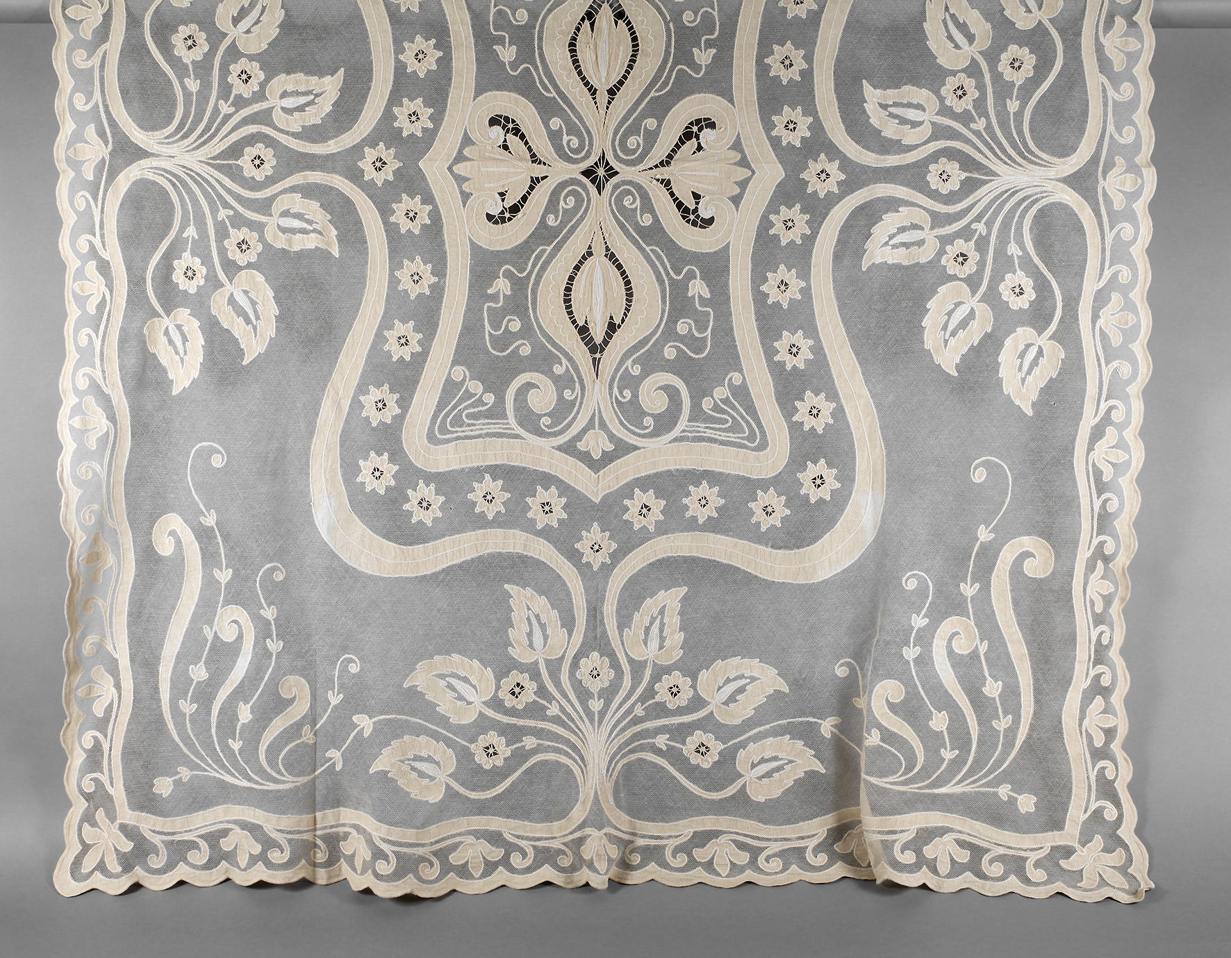 Spitzendecke Jugendstil