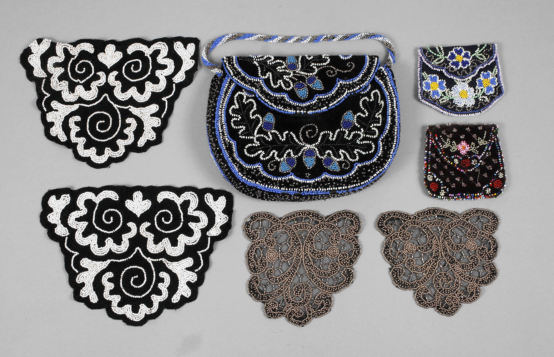 Konvolut Perlstickerei