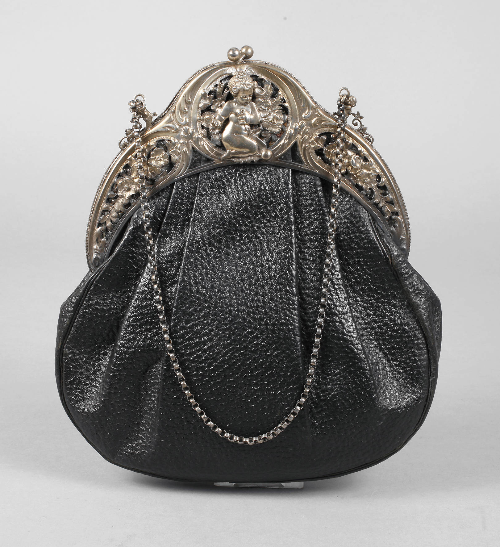 Handtasche mit Silberbügel