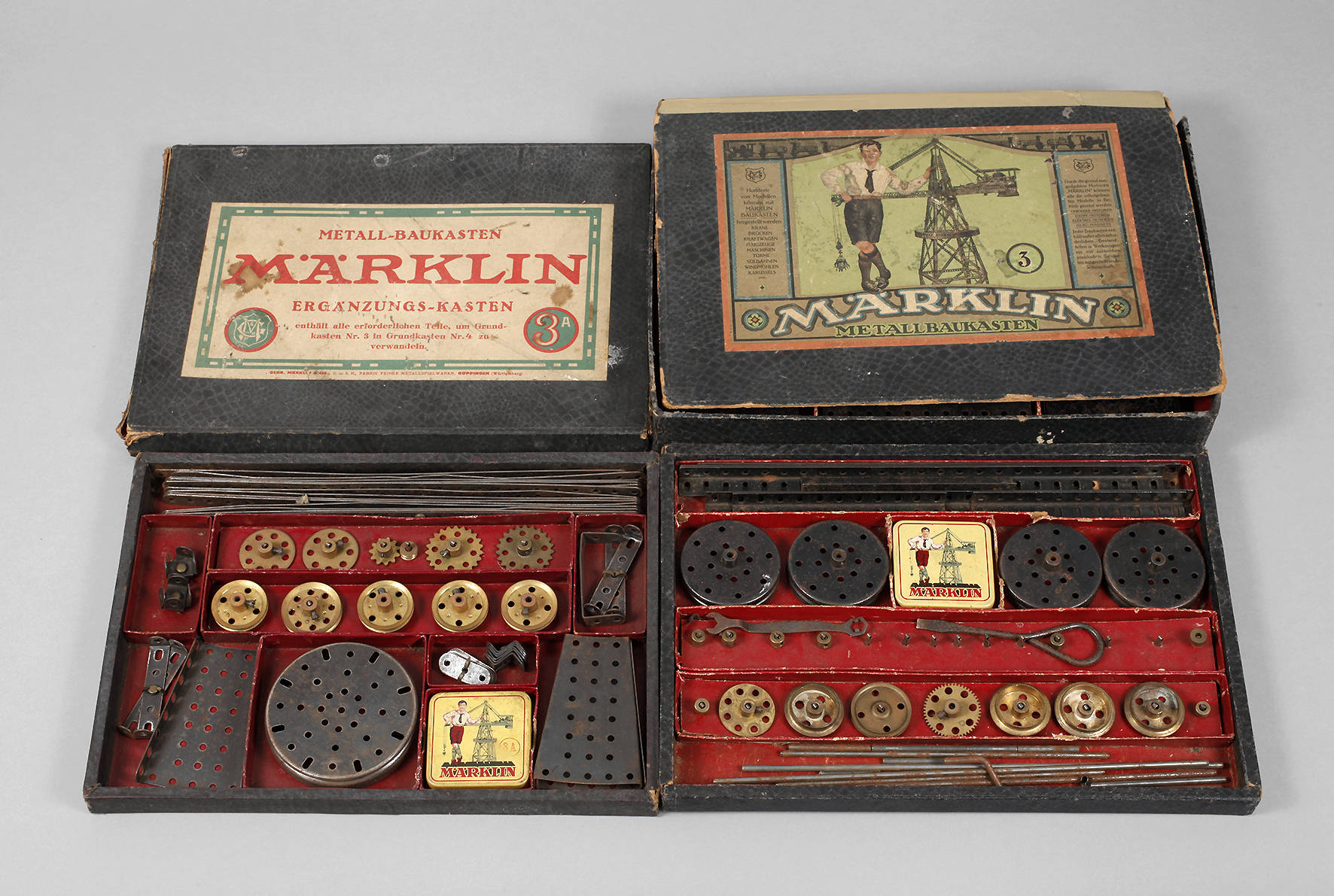 Zwei Märklin Metallbaukästen