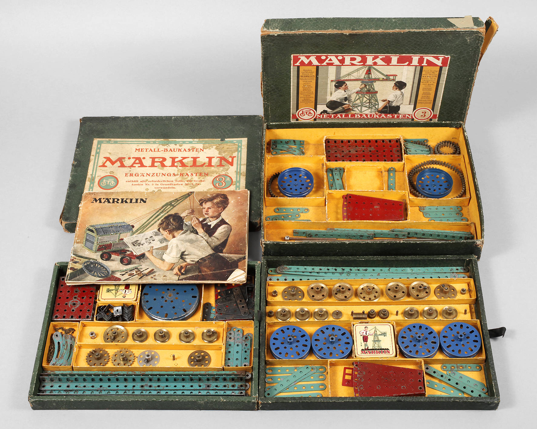 Zwei Märklin Metallbaukästen