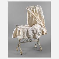 Puppenwiege mit Baldachin111