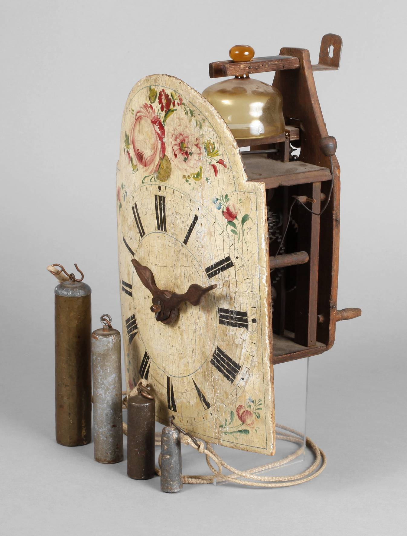 Bauernuhr mit Glasglocke