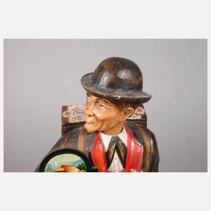 Geschnitzter Uhrenverkäufer Schwarzwald