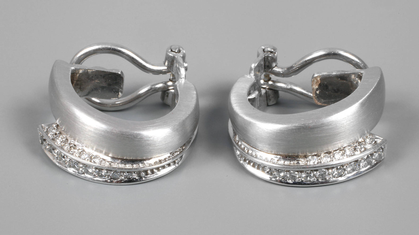 Weißgoldohrringe mit Brillanten