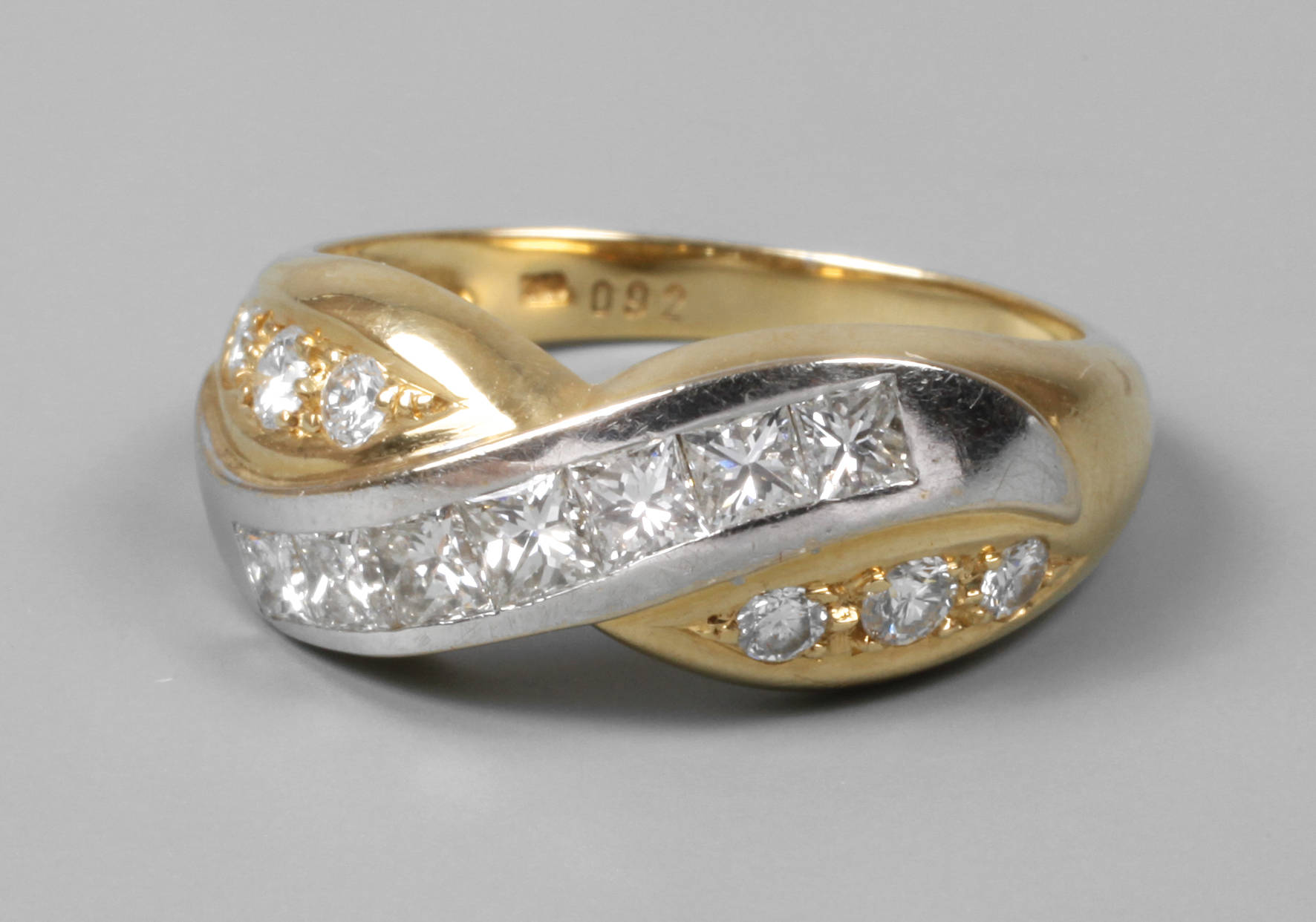 Brillantring Gelb- und Weißgold