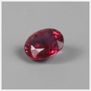 Geschliffener Rubin