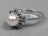 Perlring mit Saphir