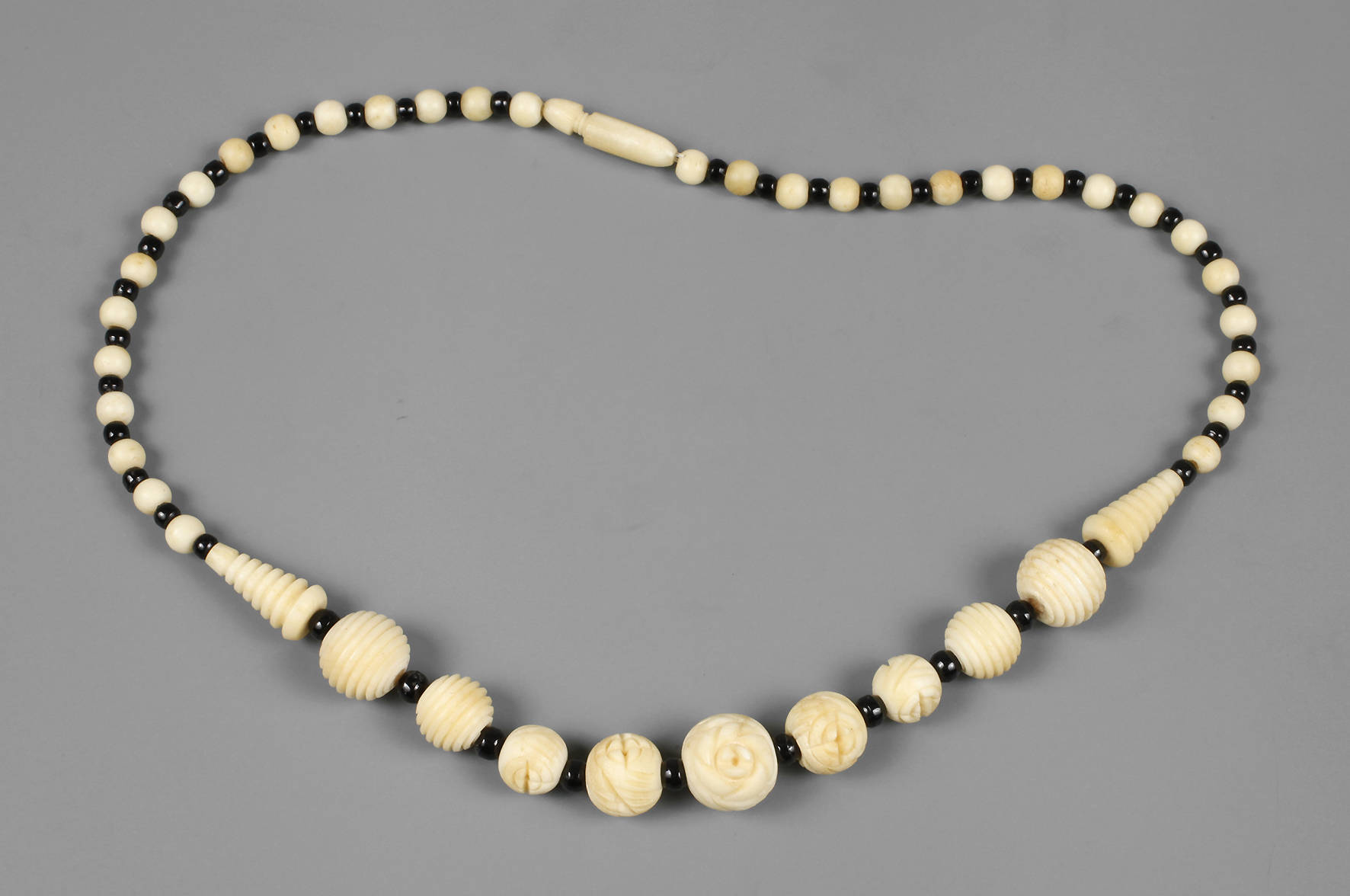 Elfenbeincollier