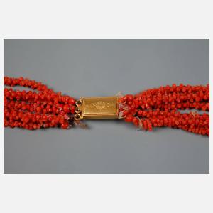 Feines Korallencollier