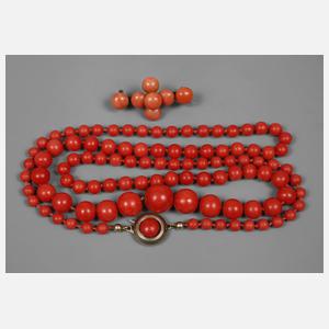 Korallenkette mit Brosche