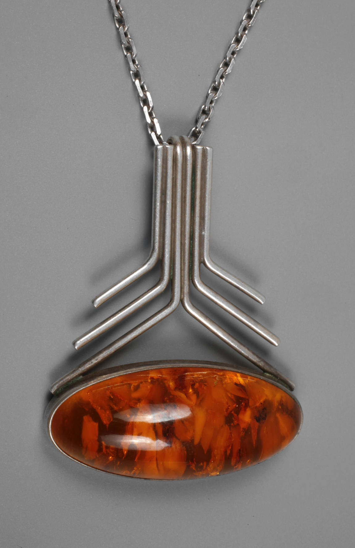 Bernsteinanhänger Fischlandschmuck