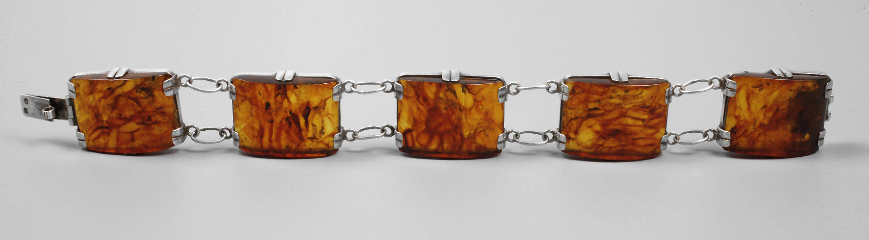 Großes Bernsteinarmband