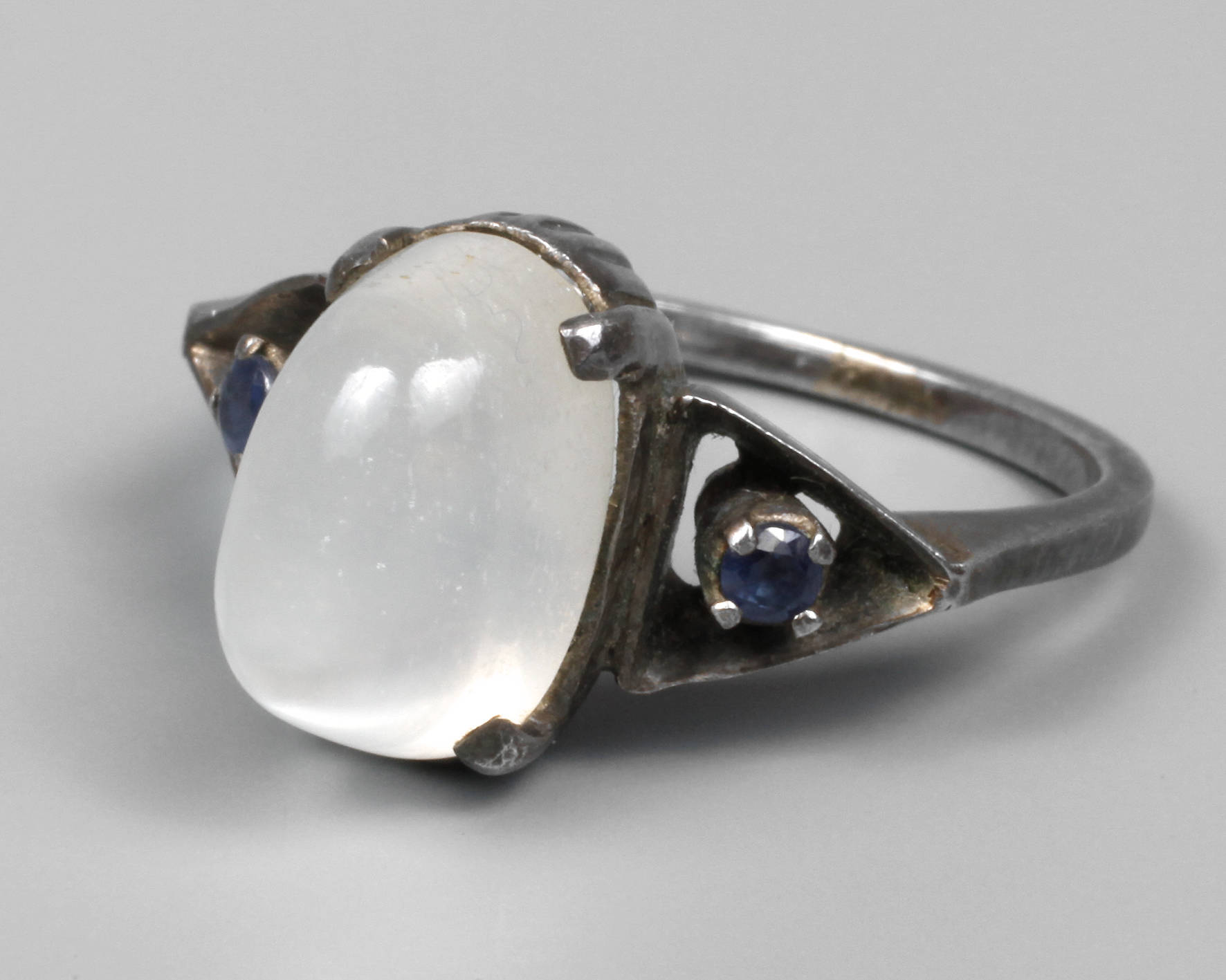Silberring mit Mondstein