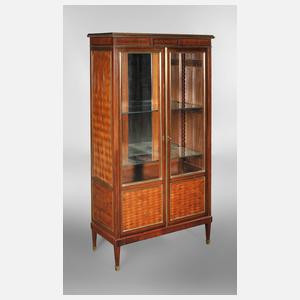 Klassizistische Vitrine