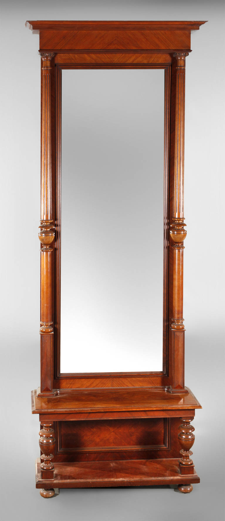 Großer Pfeilerspiegel Gründerzeit