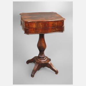 Biedermeier-Nähtisch