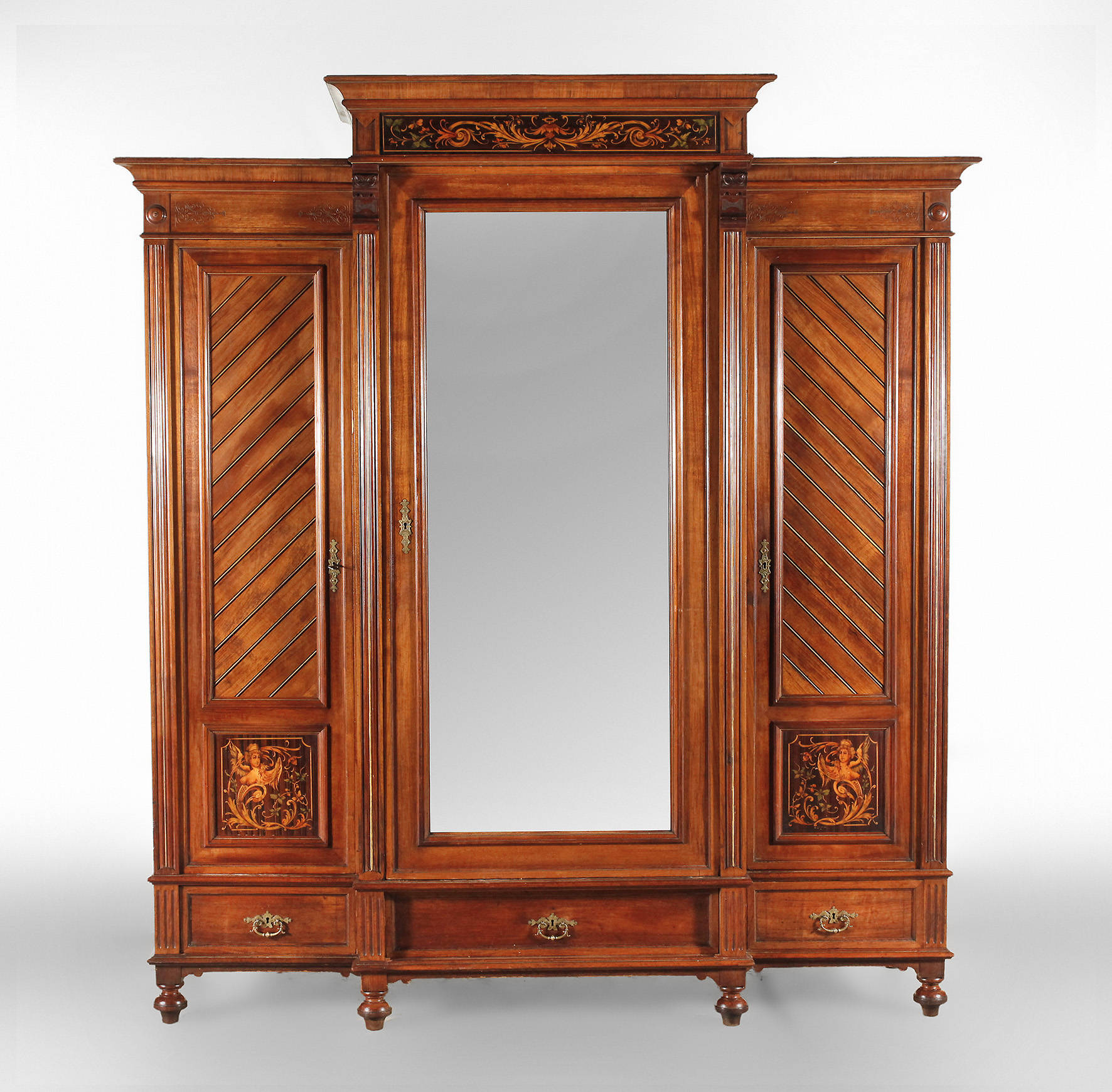 Kleider-Wäscheschrank Historismus