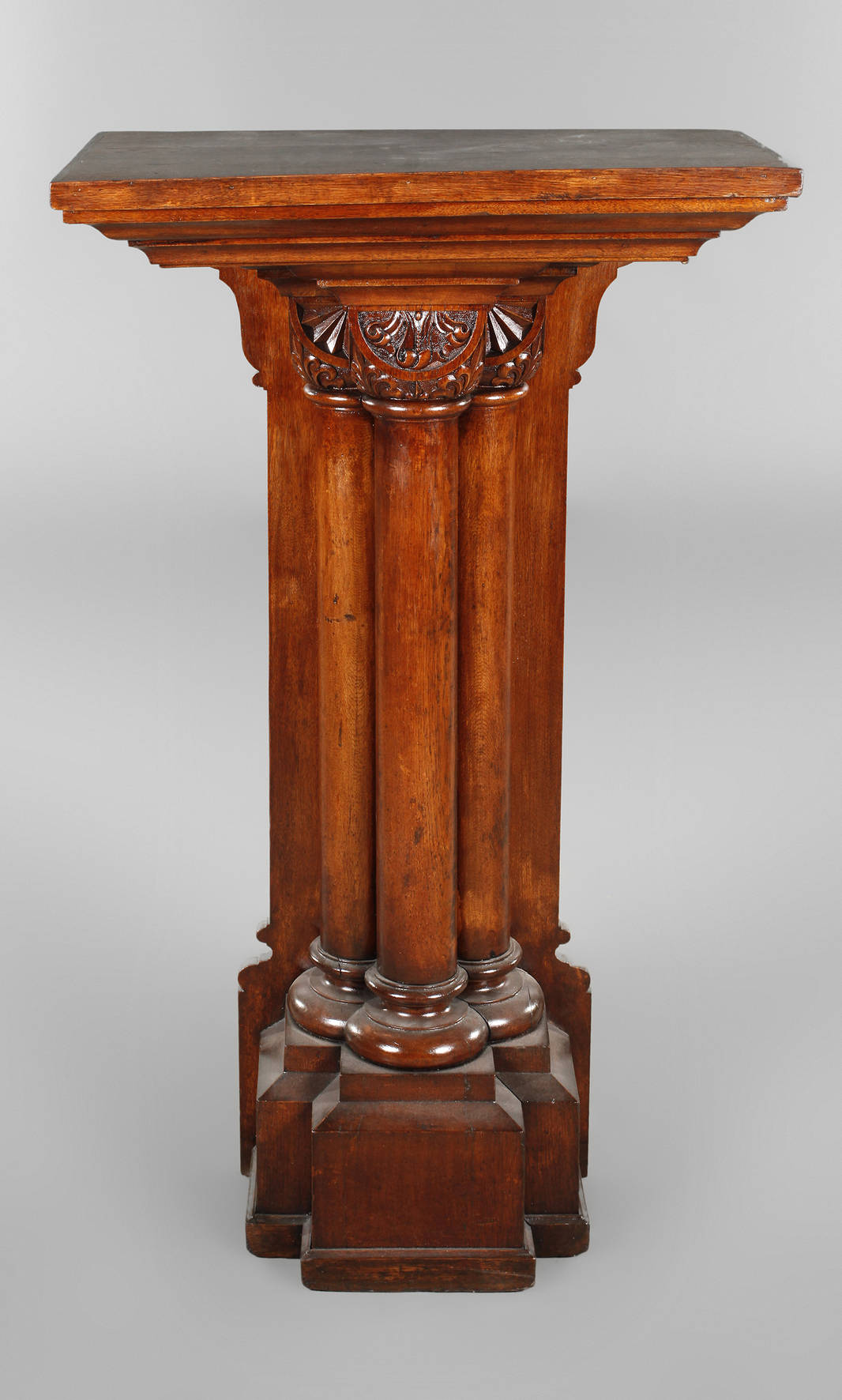 Große Wandkonsole Historismus