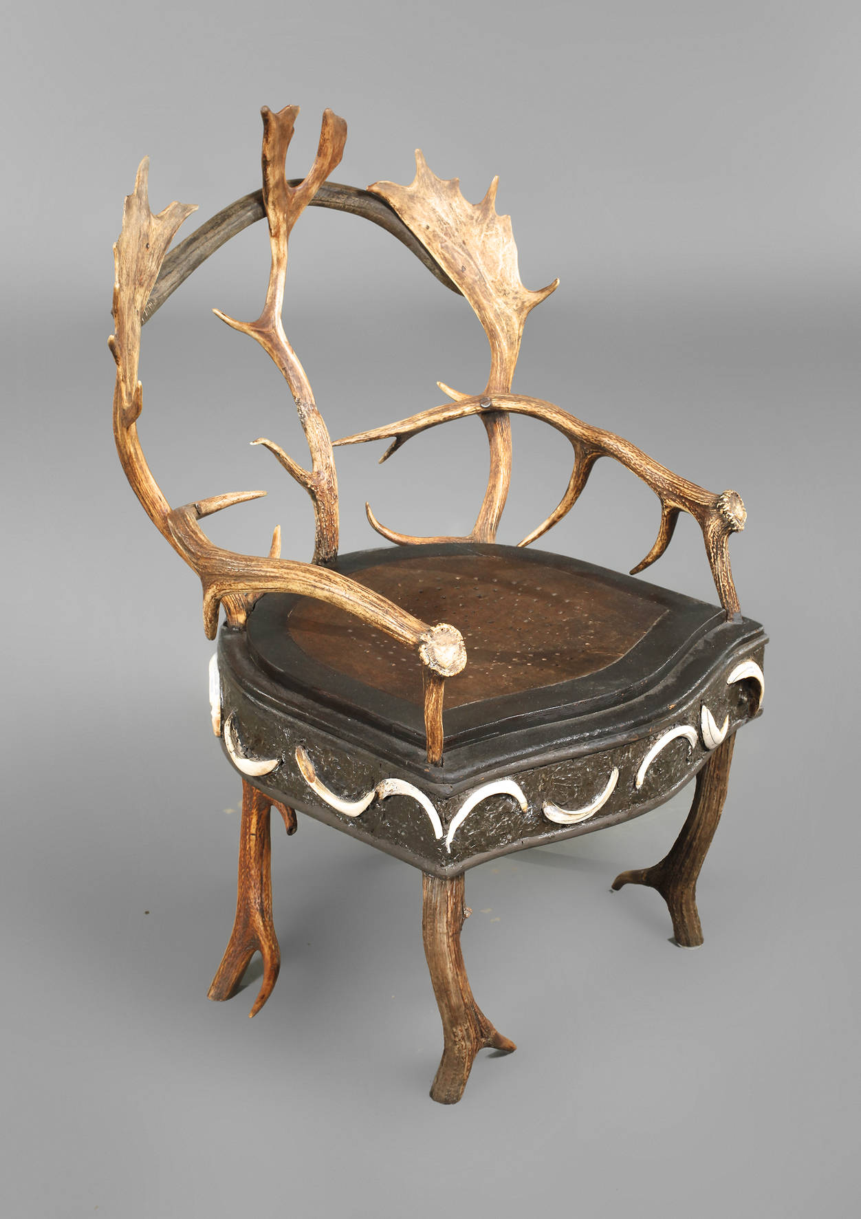 Jagdlicher Armlehnstuhl