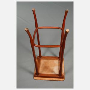 Kleiner Bugholztisch