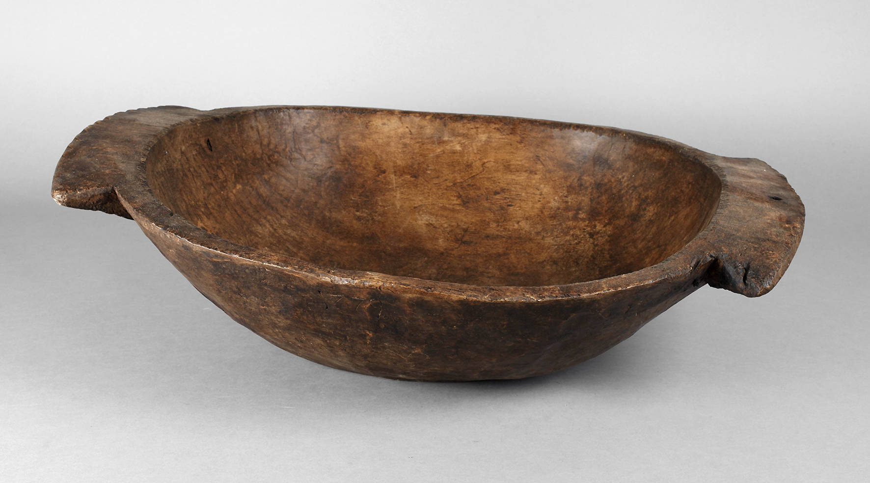 Große Holzschale