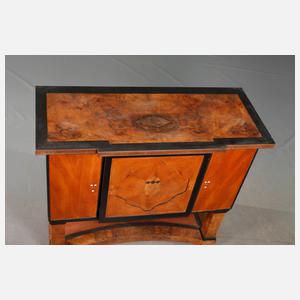 Salonschrank Josef Maria Olbrich attr.