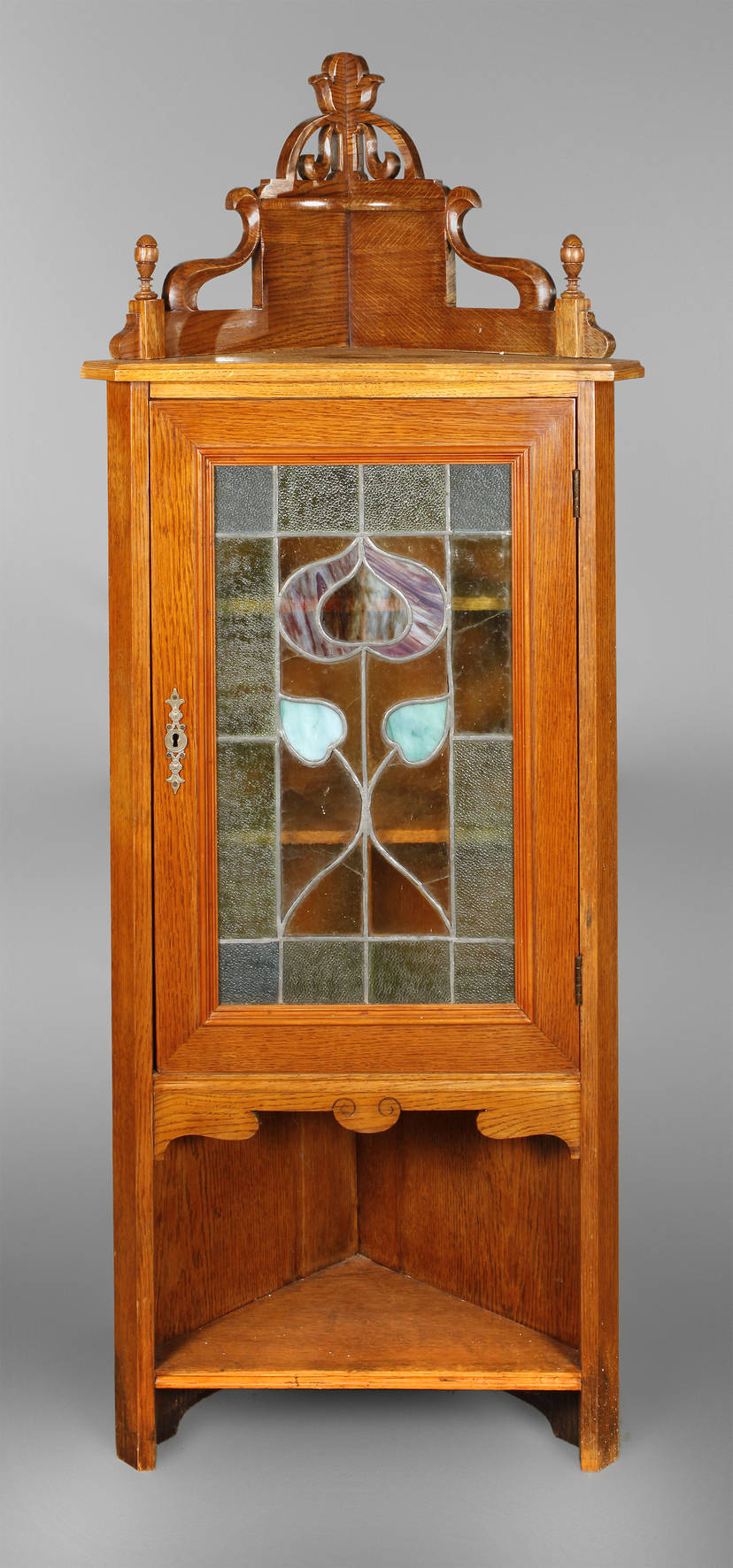 Jugendstil-Eckschränkchen