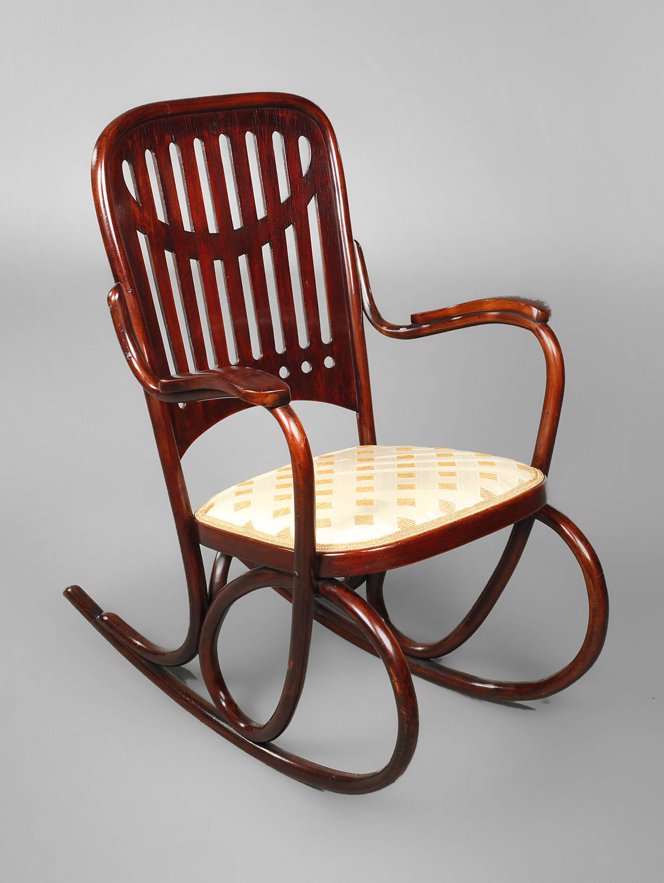 Schaukelstuhl Thonet