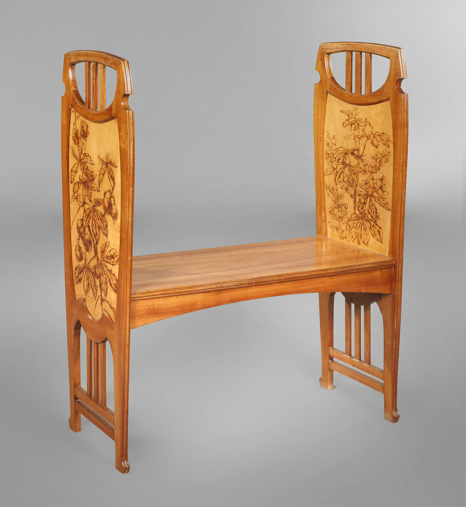 Blumenbank Kirschbaum