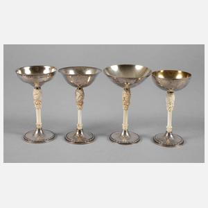Vier Silberbecher