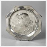 Jugendstilteller mit Mädchenportrait111