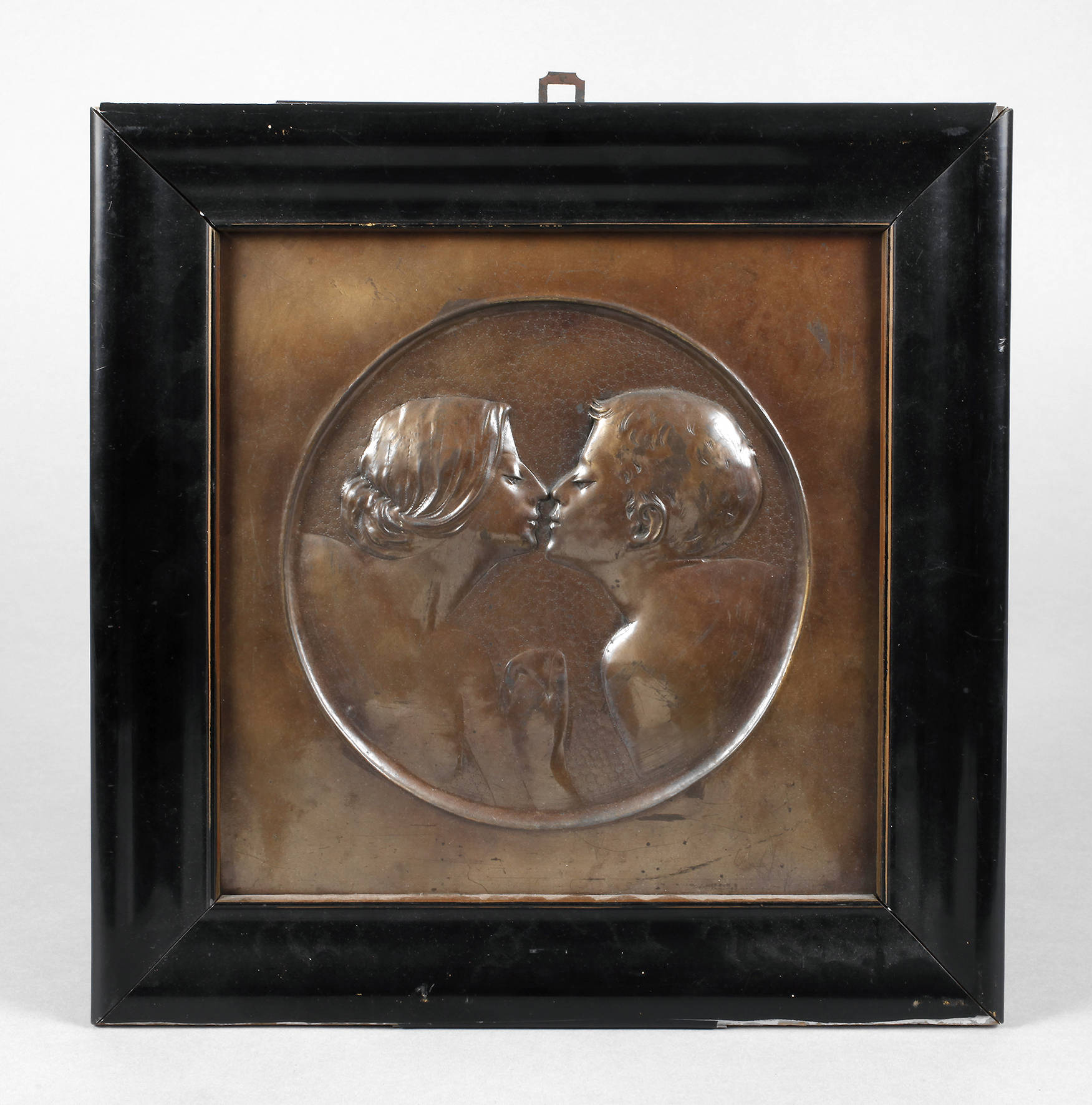 Jugendstilwandrelief ”Der Kuss”